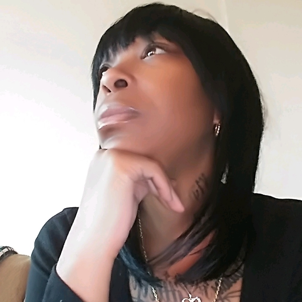 Meet your Posher, Stacy